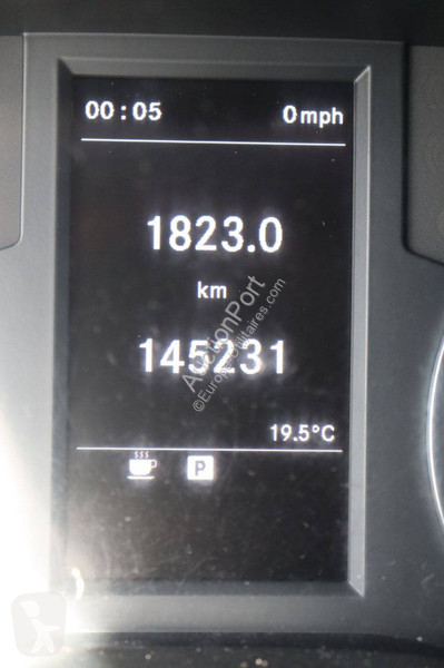 Комерційні автомобілі Mercedes 777CDI