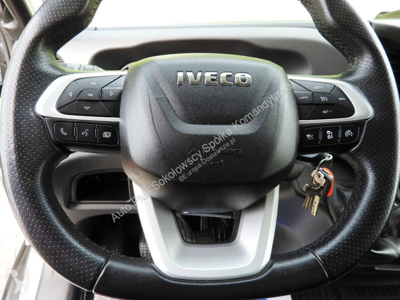 Лекотоварен автомобил Iveco 35C16 DAILY