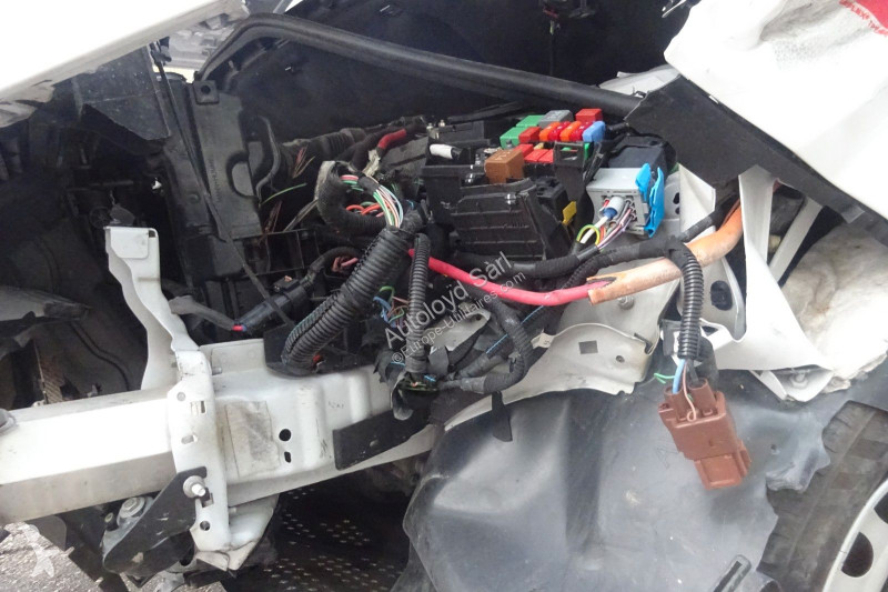 Véhicule utilitaire Peugeot PARTNER 1,5 HDI 120
