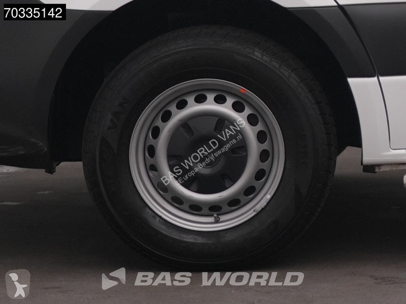 Комерційні автомобілі Mercedes 311 CDI Chassis...