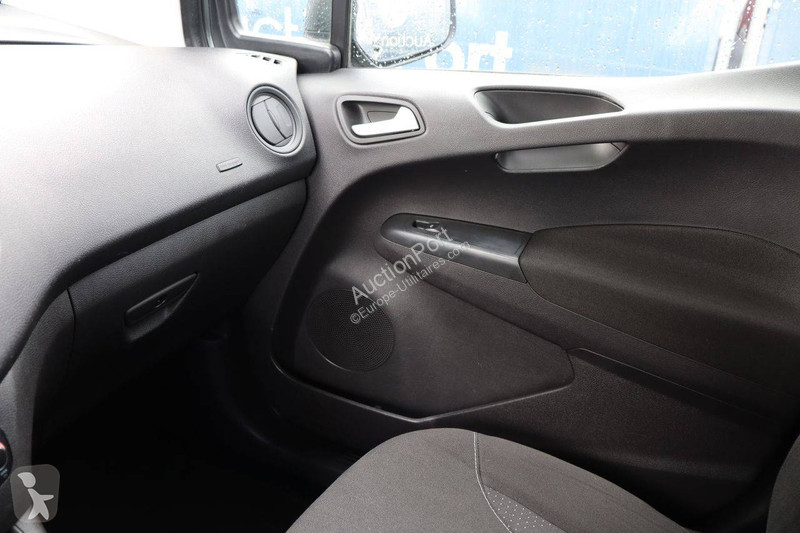 Furgoneta Ford Courier