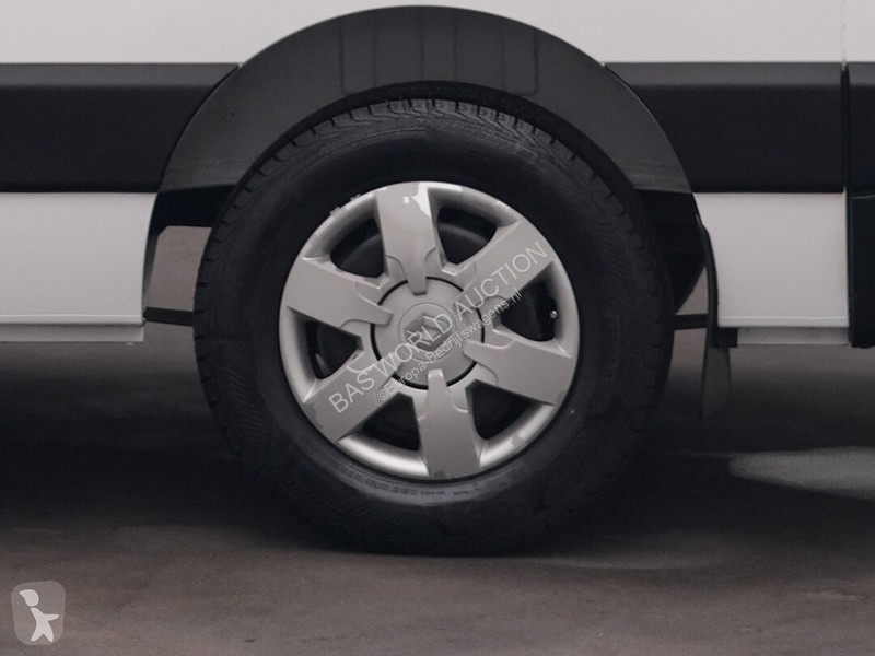 Furgoneta Renault 135PK
