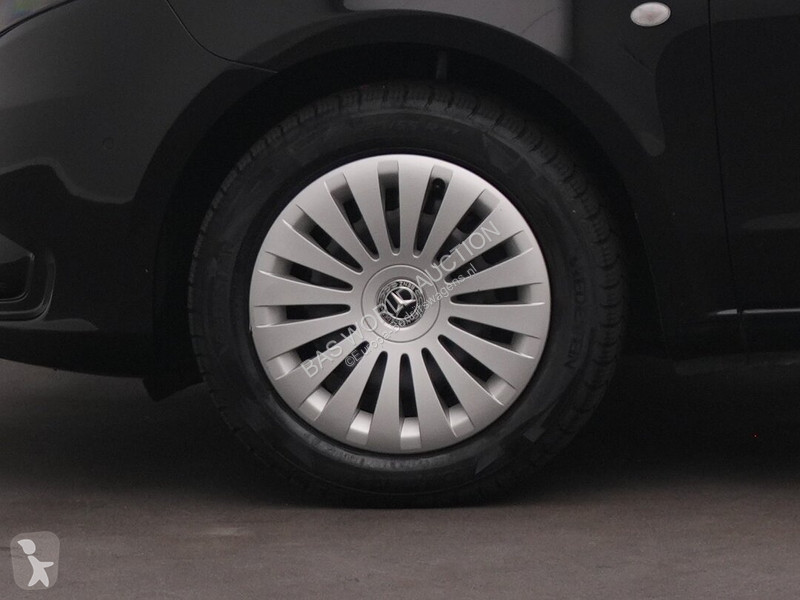 Furgoneta Mercedes 114