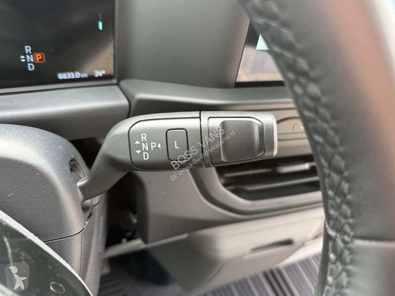 Лекотоварен автомобил Ford 71kWh 136PK...