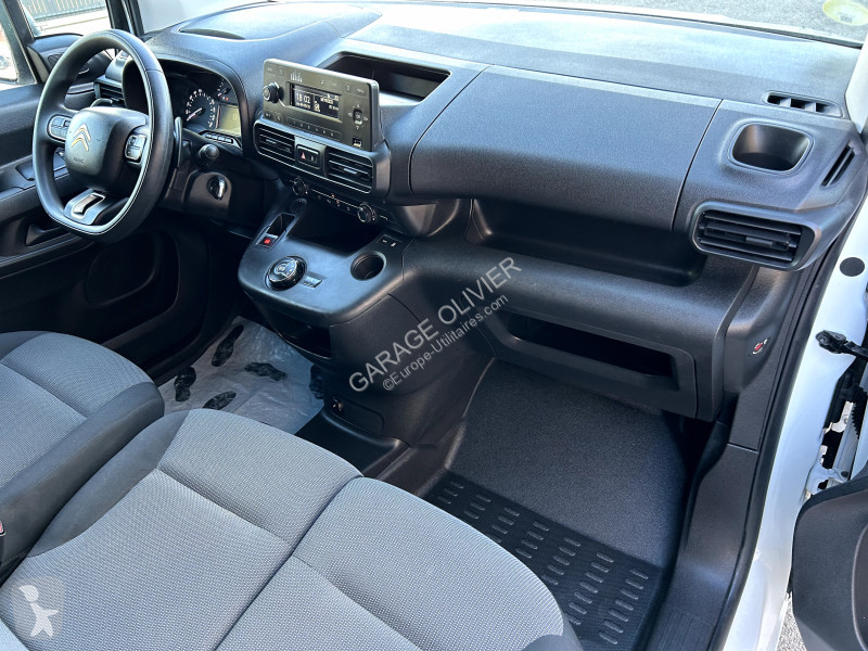 Лекотоварен автомобил Citroën XL 950KG 1.5...