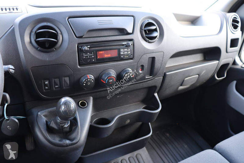 Furgoneta Nissan