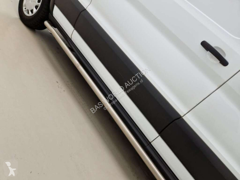 Užitkové vozidlo Ford 350 2.0 TDCI L3H2 Trend...