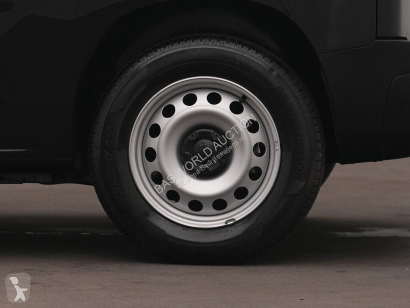 Haszongépjármű Opel e 136pk -e