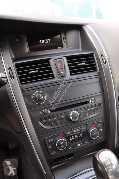 Haszongépjármű Renault  latitude