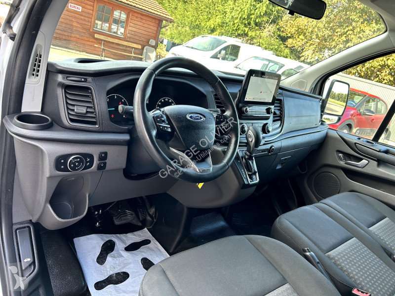 Véhicule utilitaire Ford 300 L1H1 2.0 Ecoblue...