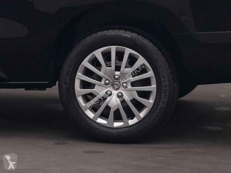 عربة نفعية Fiat 145pk