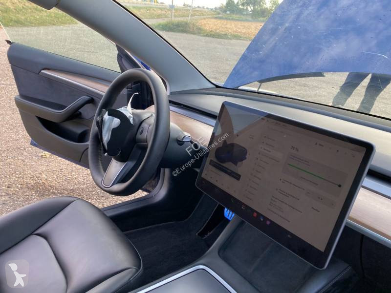 Véhicule utilitaire Tesla