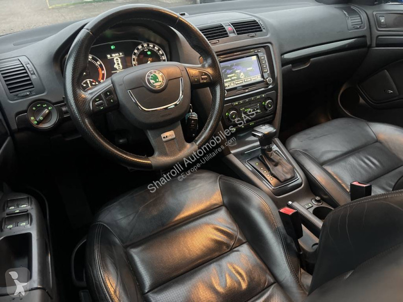 Autoutilitară Skoda Combi Phase2 2.0 TFSI RS...