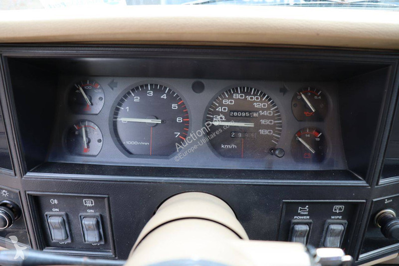 Véhicule utilitaire Jeep Limited