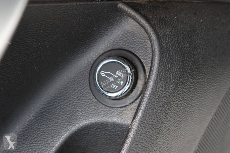 Véhicule utilitaire Opel Sports SW