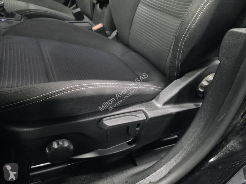 Véhicule utilitaire Ford FOCUS 1.0 EcoBoost...