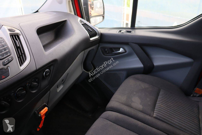Véhicule utilitaire Ford