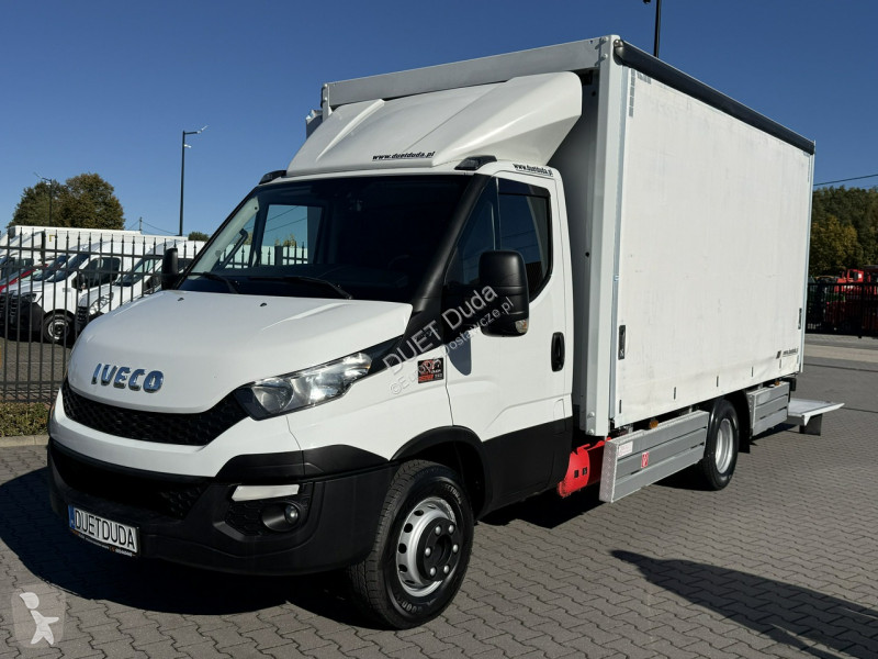 Iveco 70C18 V H van