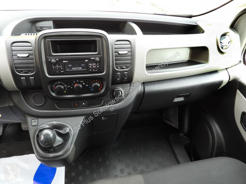 Véhicule utilitaire Renault  TRAFIC