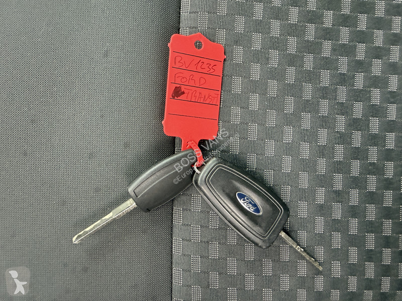 Véhicule utilitaire Ford DC 2.0 TDCI 170PK