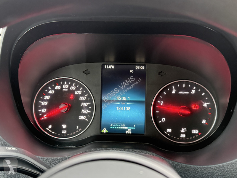 Véhicule utilitaire Mercedes 317 1.9 CDI