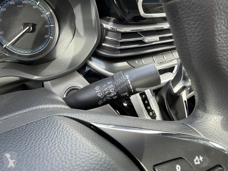 Véhicule utilitaire Maxus e 9 89kWh 204PK e 9