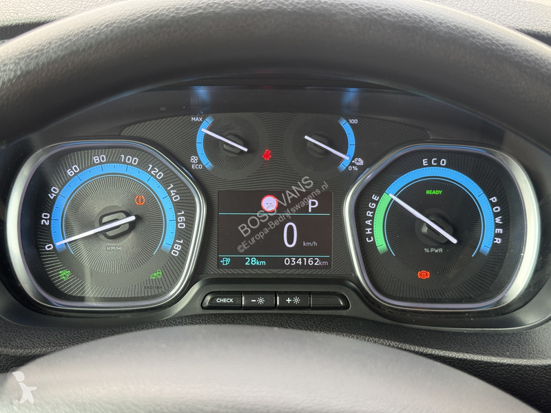 Véhicule utilitaire Opel e 75kWh 136PK e-