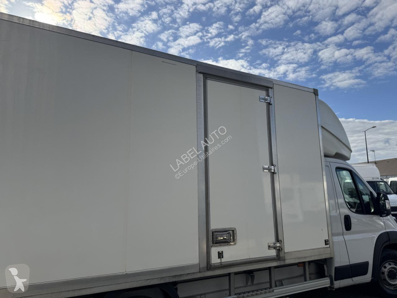 Fiat DUCATO CAISSE 20M3 + HAYON 3T5 MAXI 2.2...