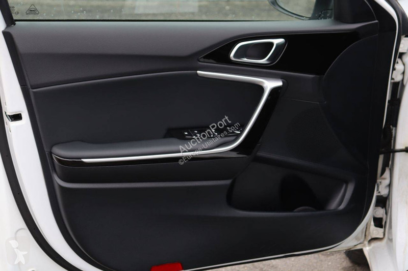 KIA  cee'd van