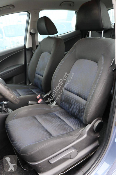 Hyundai ix20 van