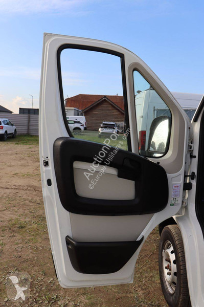 Véhicule utilitaire Peugeot
