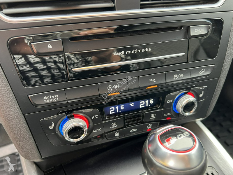 Véhicule utilitaire Audi SQ5