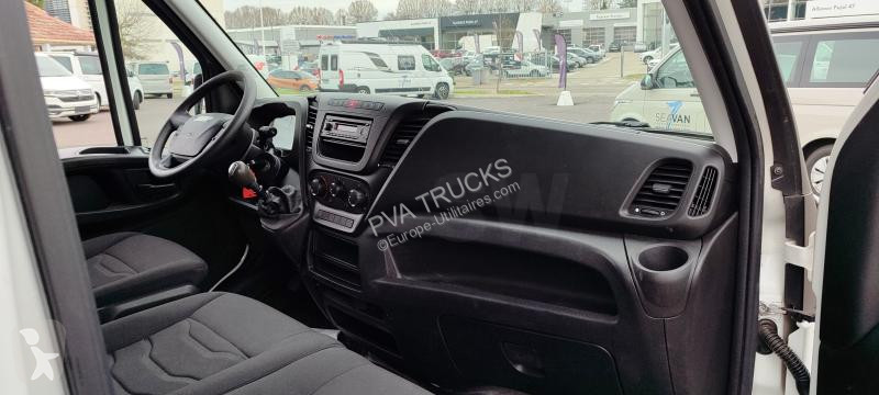Véhicule utilitaire Iveco FGN 35 C 13 V20 H3...