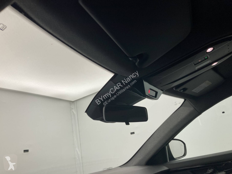 Veicolo commerciale Renault Austral mild hybrid...