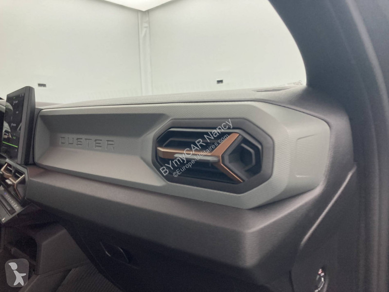 Bedrijfswagen Dacia Duster Hybrid 140 4x2