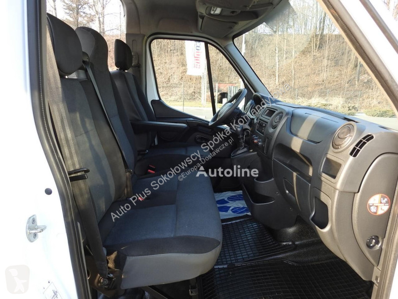 Véhicule utilitaire Renault MASTER FURGON...