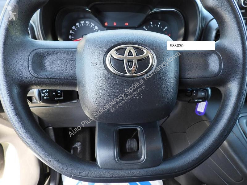Užitkové vozidlo Toyota CITY  FURGON CHŁODNIA...