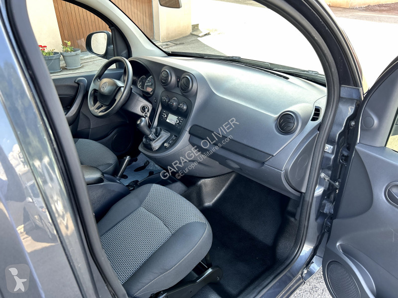 Véhicule utilitaire Mercedes Compact 109 1.5...