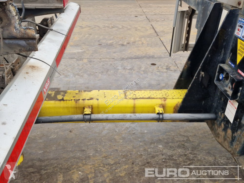 Véhicule utilitaire  CF400