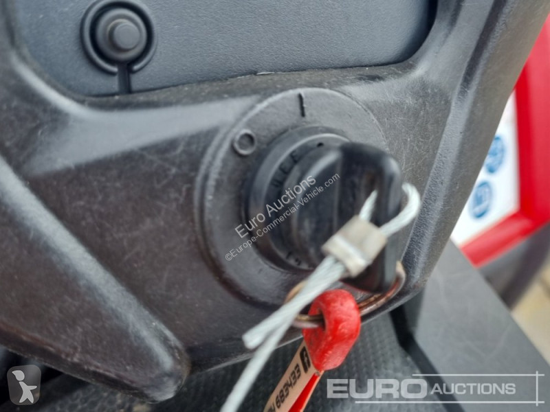 Veicolo commerciale  TRX520