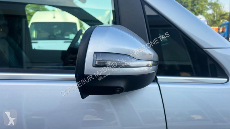 Veicolo commerciale Mercedes 300 d Avantgarde...
