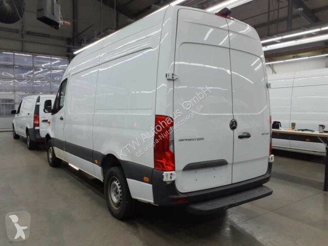 Autoutilitară Mercedes 317 CDI...