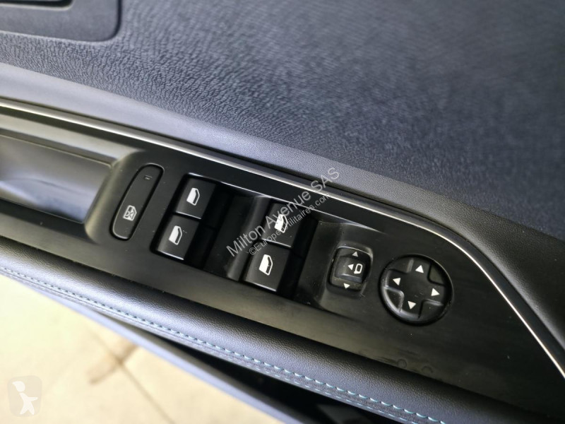 عربة نفعية Peugeot 5008 1.5 BlueHDi - 130 - BV...