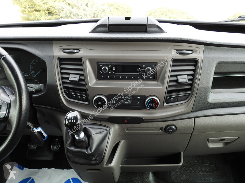 Samochód dostawczy Ford  TRANSIT