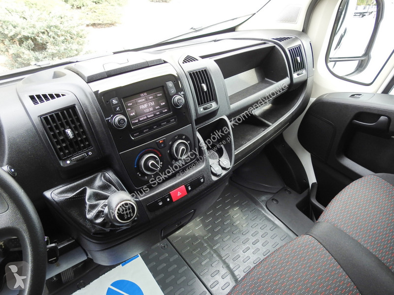 Samochód dostawczy Peugeot  BOXER