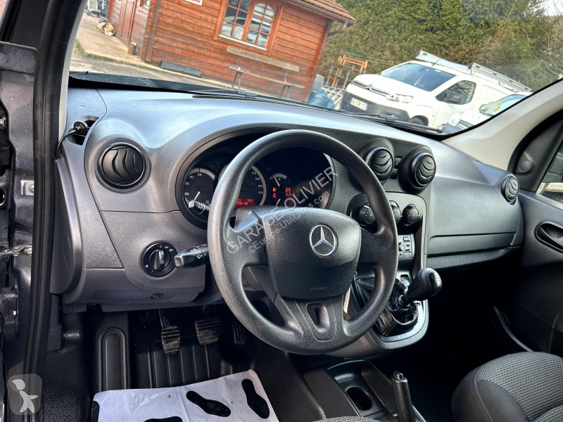 عربة نفعية Mercedes Extra Long