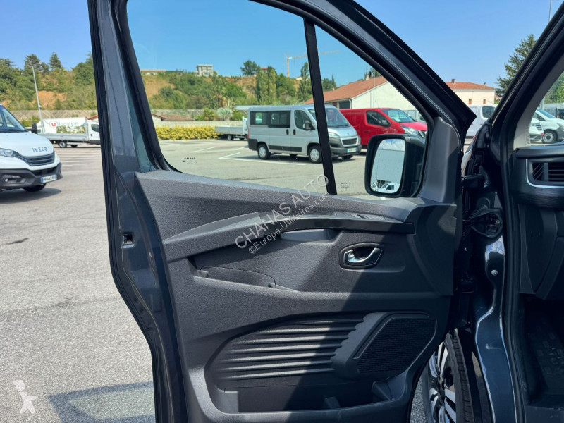 Furgoneta Renault L1H1 3T BLUE DCI 170 BVA9...
