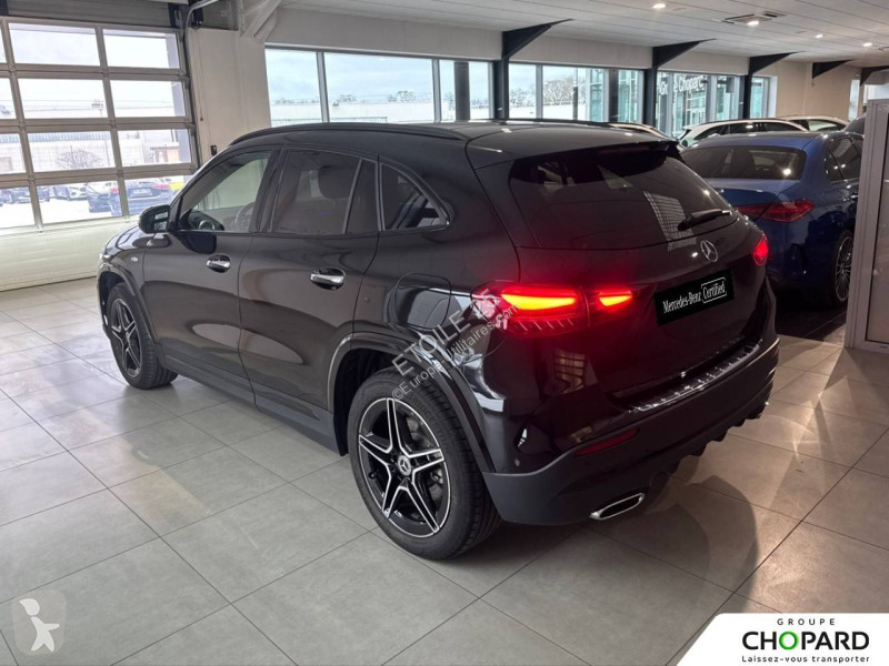 Лекотоварен автомобил Mercedes GLA 250 e Hybrid...