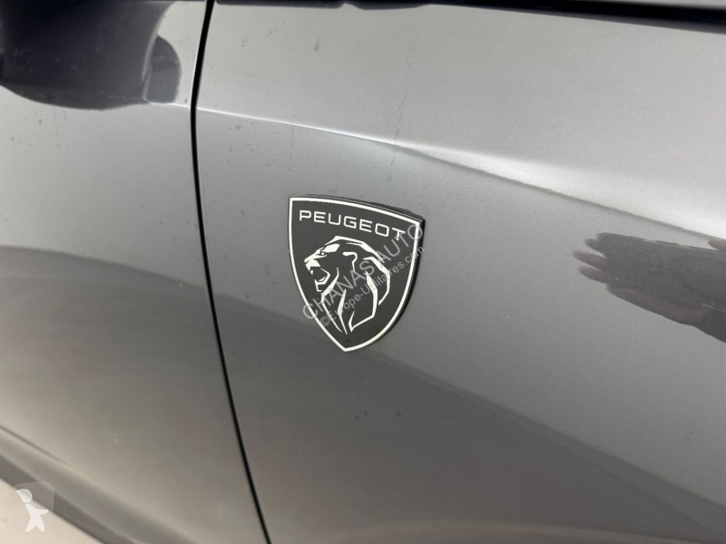 Véhicule utilitaire Peugeot 1.2 Hybrid 145 GT...