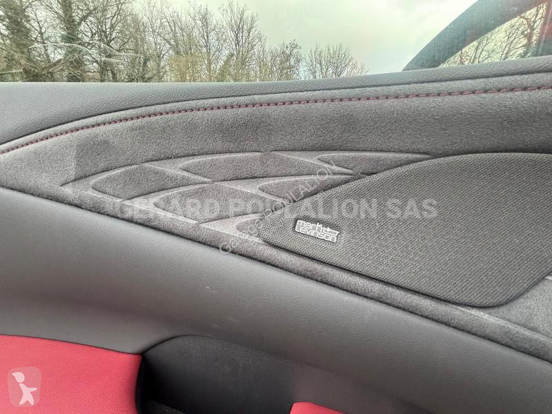 Samochód dostawczy Lexus 500H
